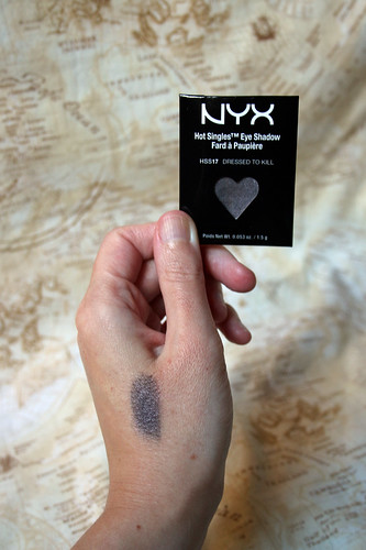 NYX - hot singles shadow in Dressed to Kill
