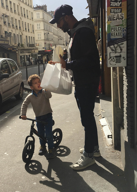 Paris bikes and street scenes-19.jpg