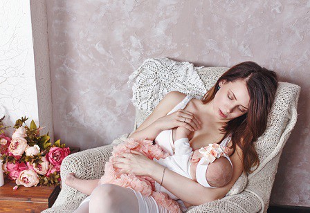 breastfeeding baby girl