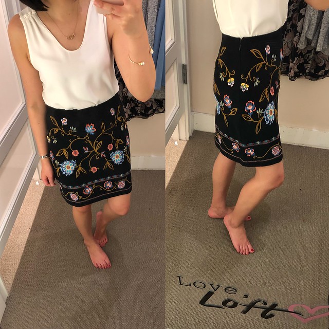 LOFT Floral Embroidered Shift Skirt in black, size 0P 