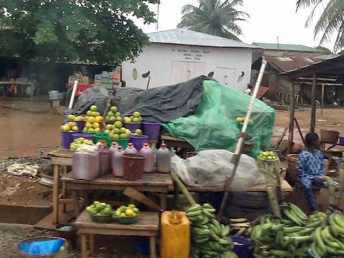 roadsidemarket ondostate nigeria jujufilms palmoil greenplantains oranges igbaraoke