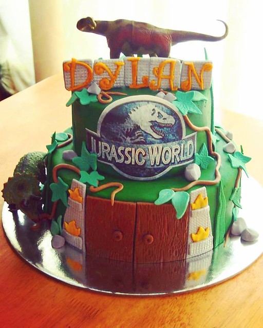 Jurassic Park Cake by Make My Cake