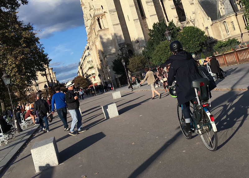 Paris bikes and street scenes-122.jpg
