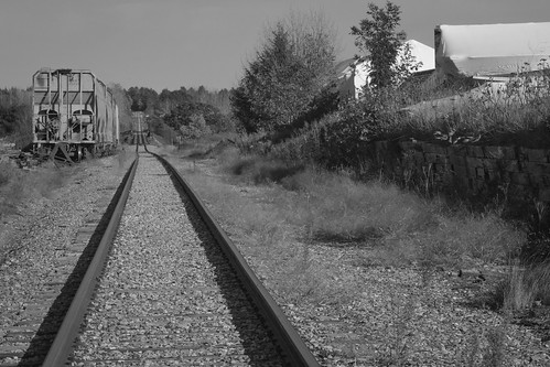 train tracks railroad railroadcar railroadbridge lymanmorseshipbuilders thomaston maine nikond3300 mamiyasekor80mmf28 mamiyaprime primelens landscape