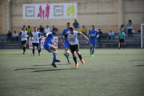 Fútbol 2º Andaluza AT. Dos Hermanas y UD Bellavista