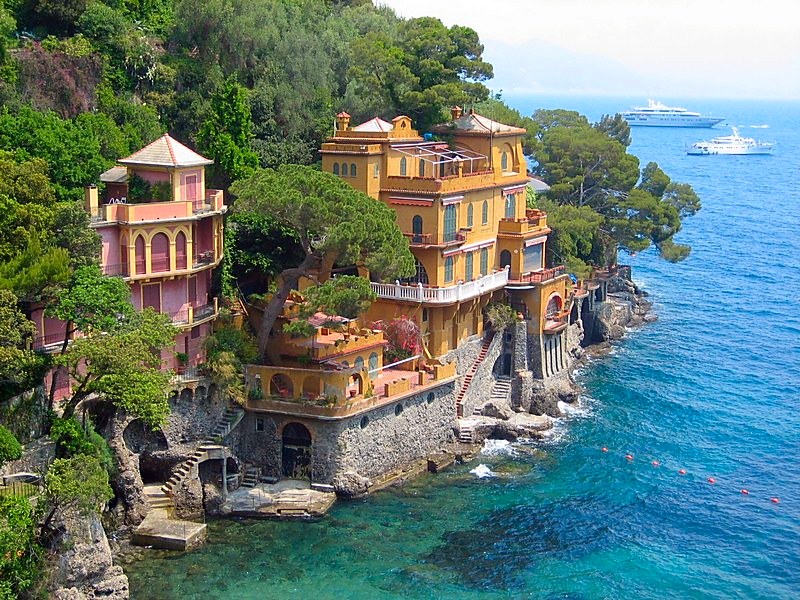 Portofino wealthy holiday resort
