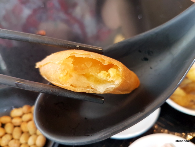 Crispy Golden Durian Pastry insides