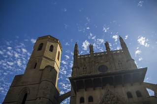 Catedral de Huesca al cielo