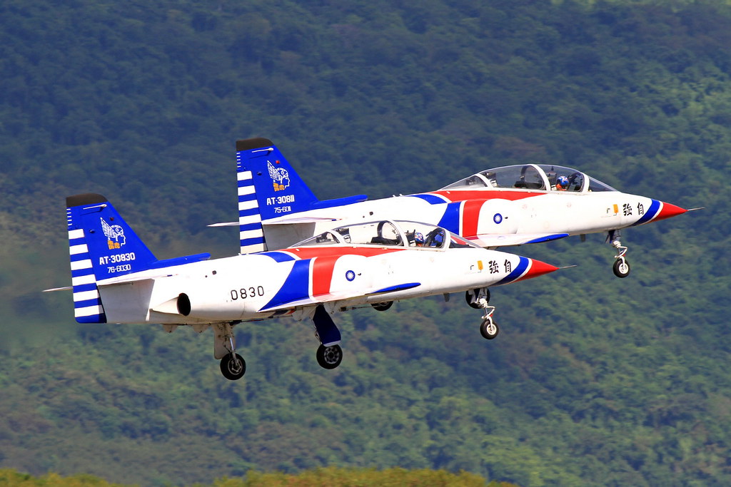 0830 Taiwan - Air Force AIDC AT-3