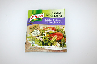 11 - Zutat Gartenkräuter mit Knoblauch / Ingredient garden herbs with garlic