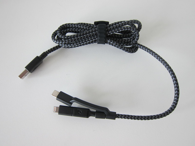 Nomad Universal Cable