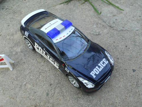 Nissan GT-R Police - RealToy