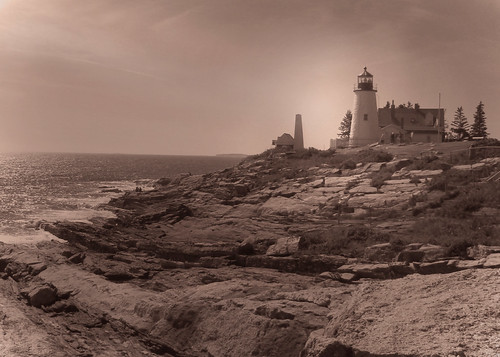 lighthouse beacon oceanview rocks