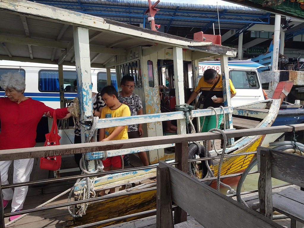 @ Pulau Ketam charted boat to Kelong fish farm