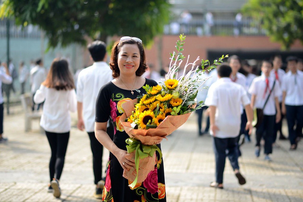 essay about teachers day in vietnam