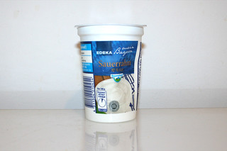 25 - Zutat Sauerrahm / Ingredient sour cream