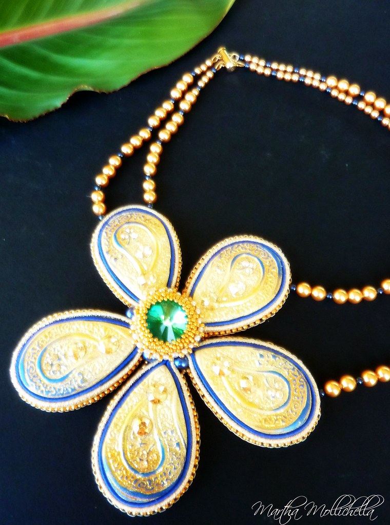 Fiore pendant handmade necklace Swarovski Crystals