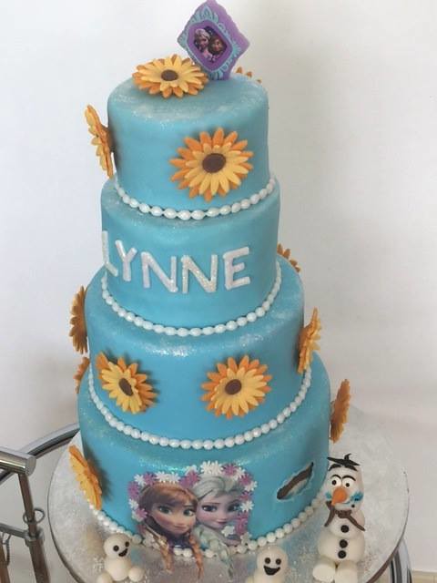 Cake by CHARMING CAKES