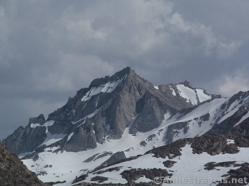 Close up of UN13268 from the trail up to Mono Pass, Inyo National Forest, California