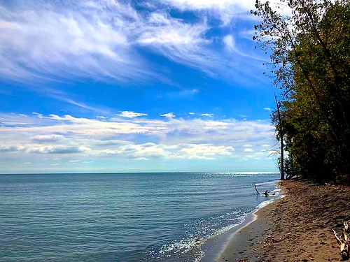 2017 fall october canada point nature province national park outdoors pelee shore lake view clouds sky