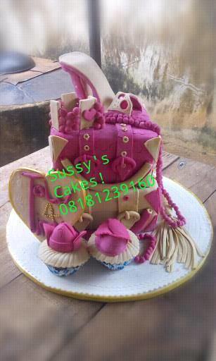 Cake by Sussy's Cakes