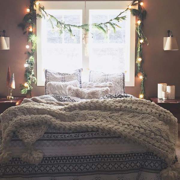 Best Christmas Decorating Ideas for Your Bedroom