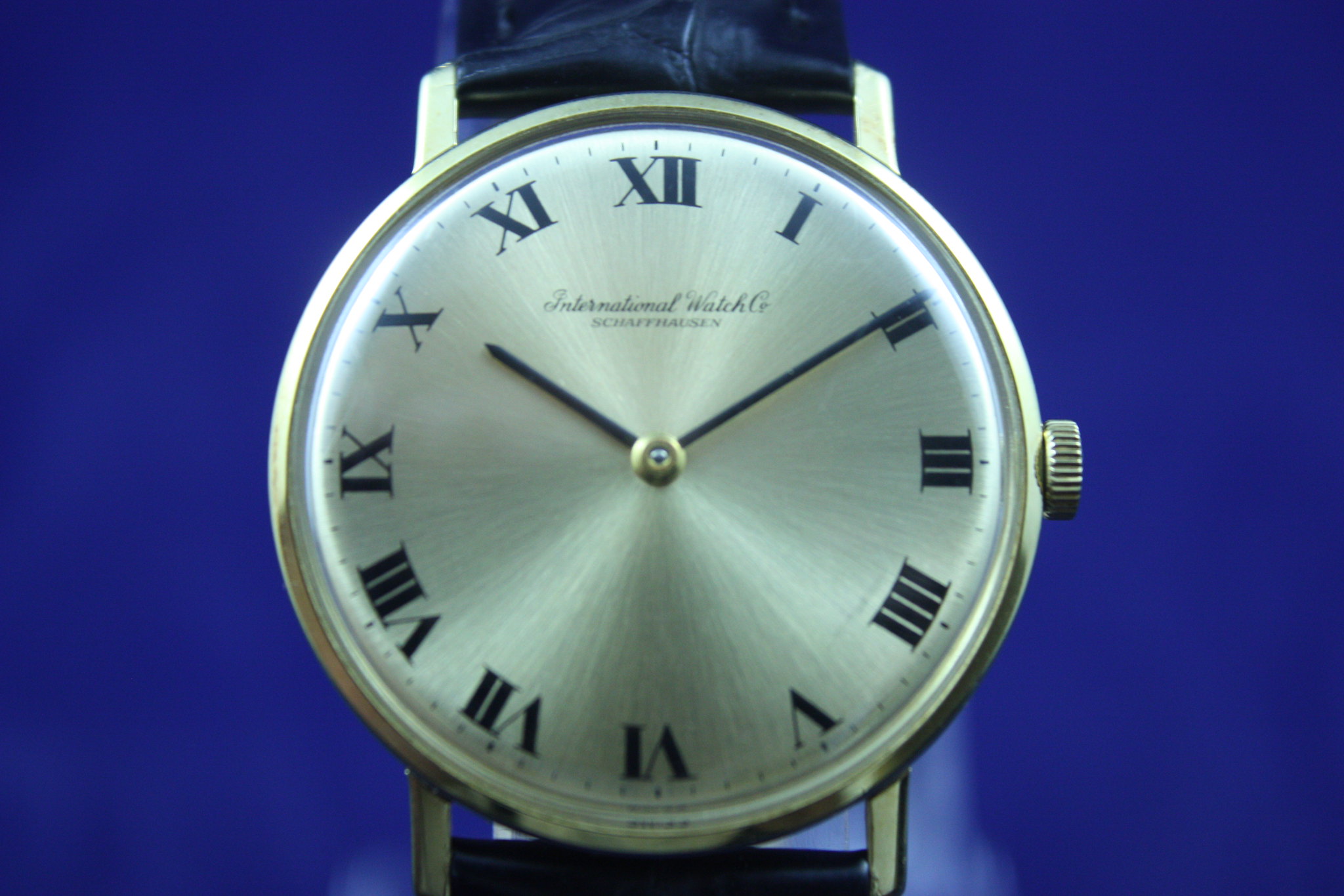 FS: Vintage International Watch Co (IWC) 18K Solid Gold Watch ...