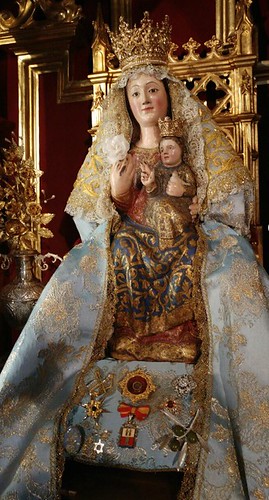 Virgen de Valme vestida para la Inmaculada