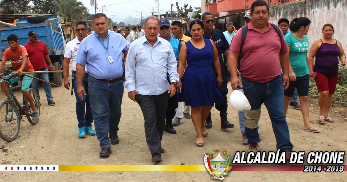 Alcalde realizó un recorrido por calles de la ciudadela El Vergel