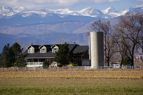 silo house farmhouse mountains colorado fence housewithaview mountainbackdrop