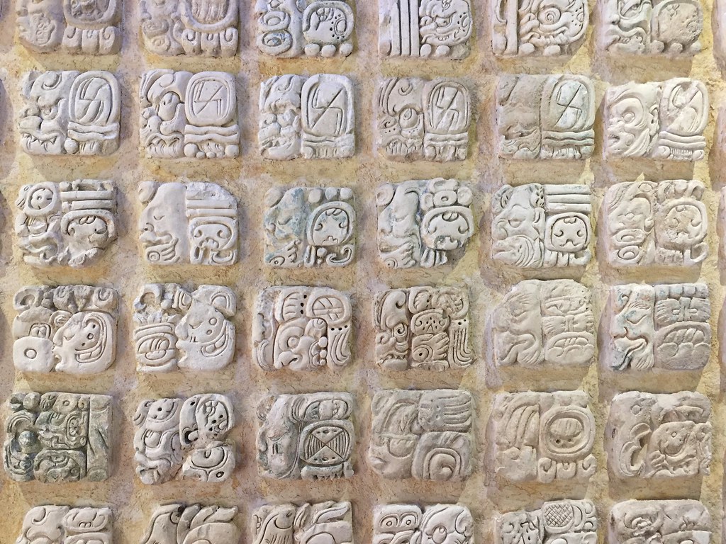 Alfabeto Maya, Museo di Palenque, Chiapas, Messico