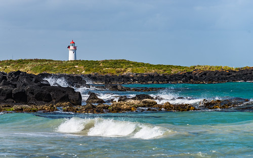 port fairy lighthouse griffiths island victoria australia