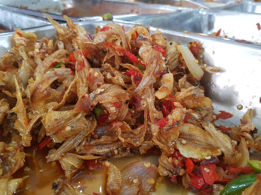 (Fried Dry Fish) Crispy Fried Jeprox @ Restoran Seri TTDI Shah Alam