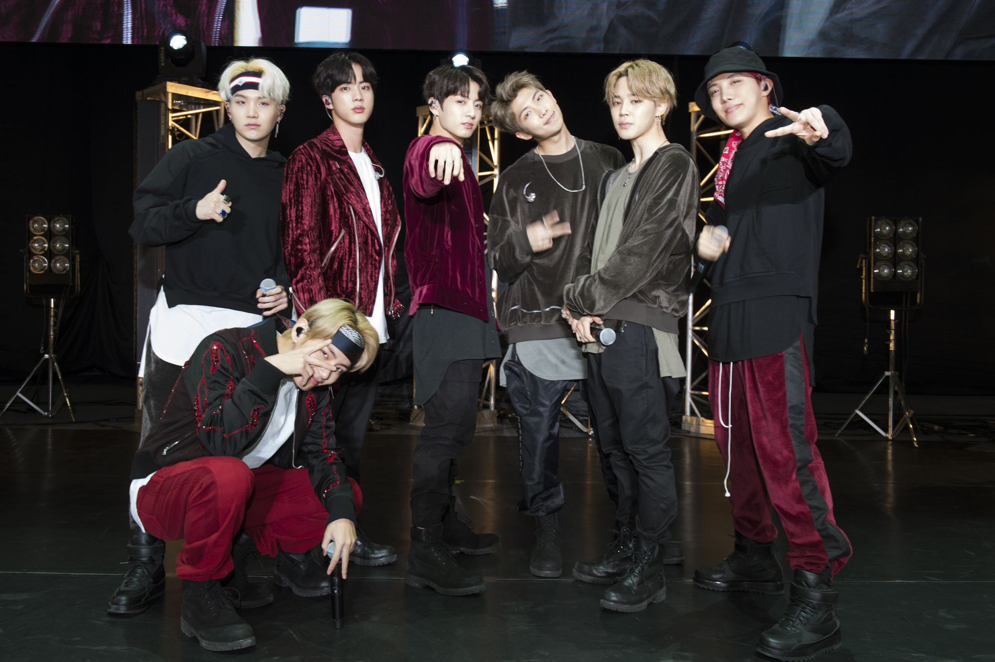 Picture] BTS “MIC Drop / DNA / Crystal Snow” BTS Japan Official Fanclub  limited Release Special Event [171213] |