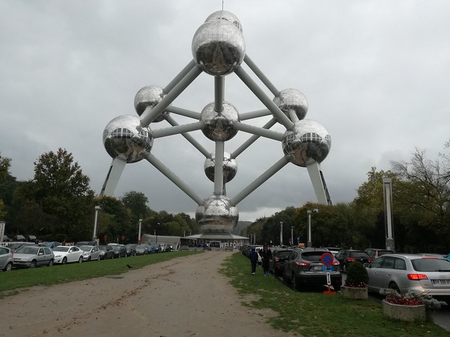 ATOMIUM. MUSEOS DEL LEJANO ORIENTE. MAS DEL CENTRO - NOS VAMOS A FLANDES. Seis días visitando Bruselas, Gante y Brujas (2)