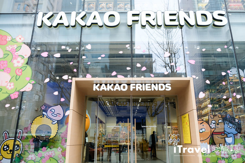 《首尔购物商场》Kakao Friends Store：弘大旗舰店2016年开幕