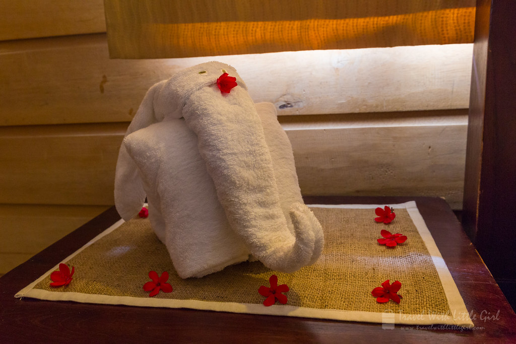 Telunas Beach Resort, Towels in Elephant