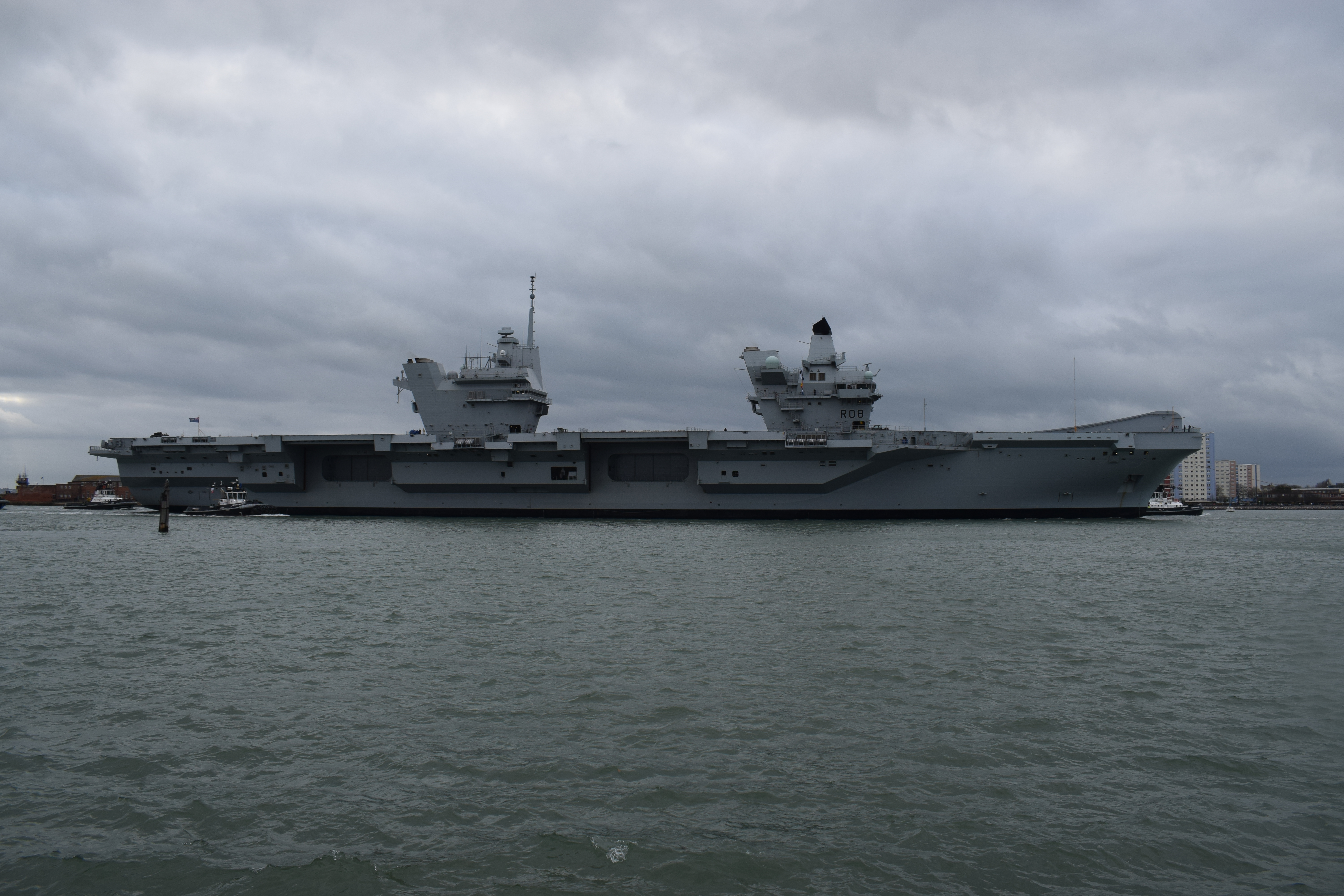 Aircraft Carrier (HMS Queen Elizabeth & HMS Prince of Wales) - Page 20 37677771605_3a3ba08222_o