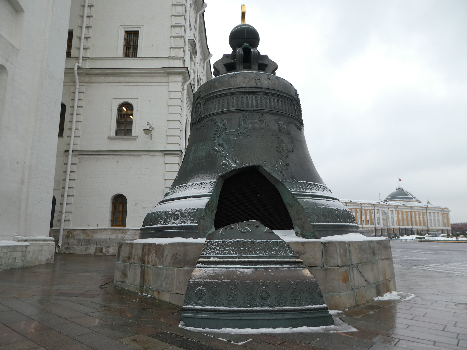 Tsar Bell, The Kremlin