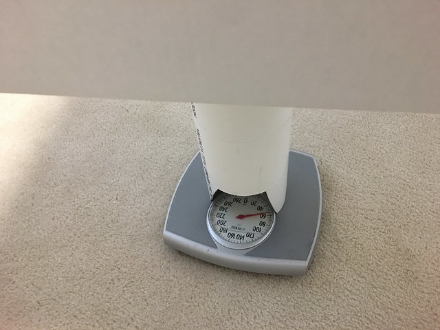weighing scale,  balikbyan box