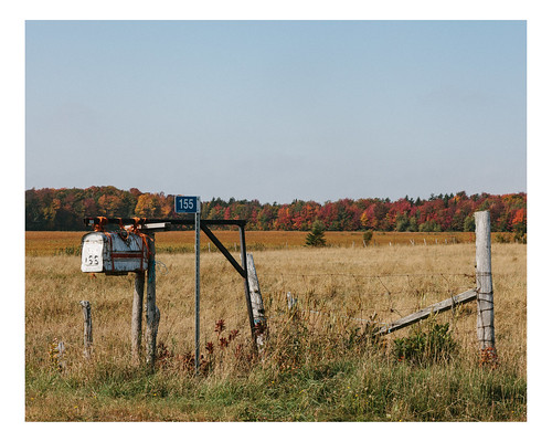 autumn landscape bellechasse fence fields mailbox canada rural territoire quebec topographies