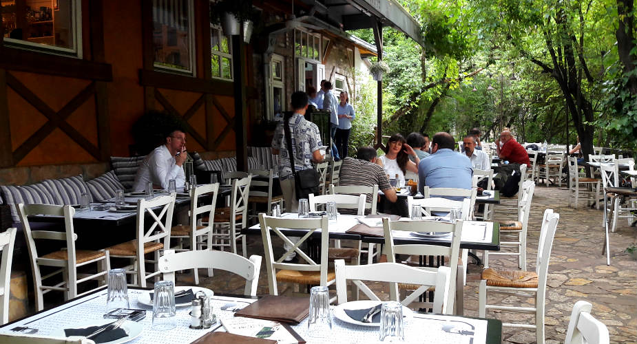 Leuk restaurant in Belgrado: Mala Fabrika Ukusa | Mooistestedentrips.nl