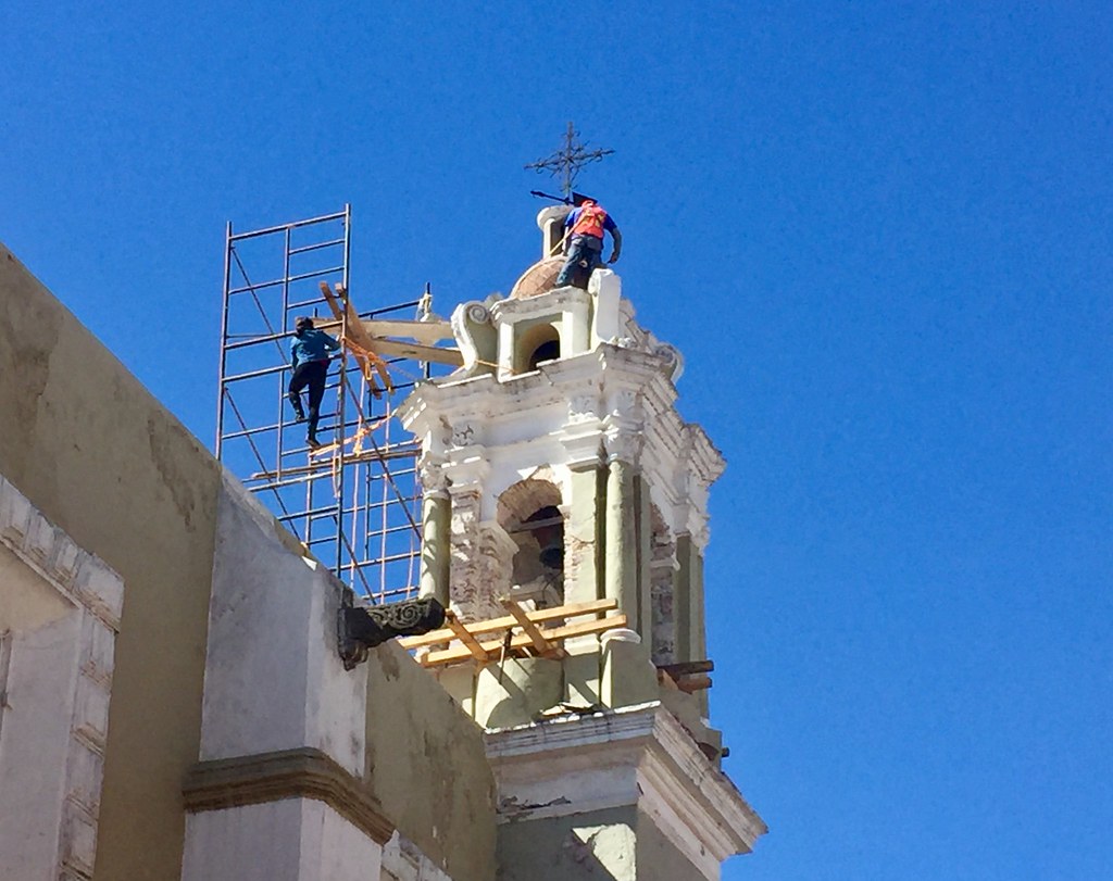 Lavori di ricostruzione dopo il terremoto, Puebla, Messico