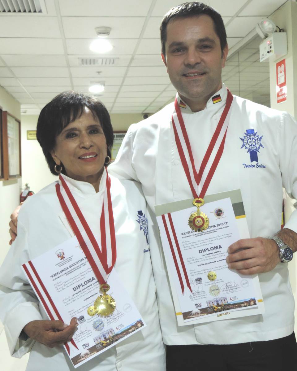 Destacados chefs de Le Cordon Bleu Perú fueron condecorados por el Congreso de la República