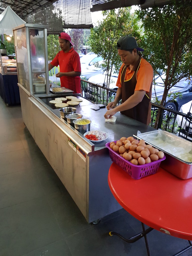 (Indian Bread) Rotai Canai section @ Restoran Hatinie Shah Alam