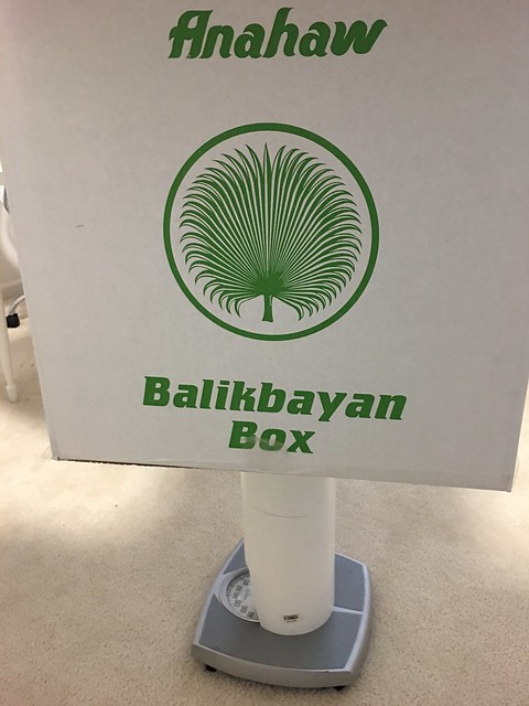 balikbayan box, weighing scale