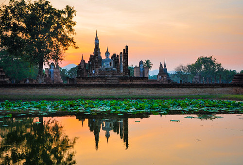 thailandia sukhothai valdy landscape nikon rovine ancient architecture thai twilight tramonto color sunset temple buddha