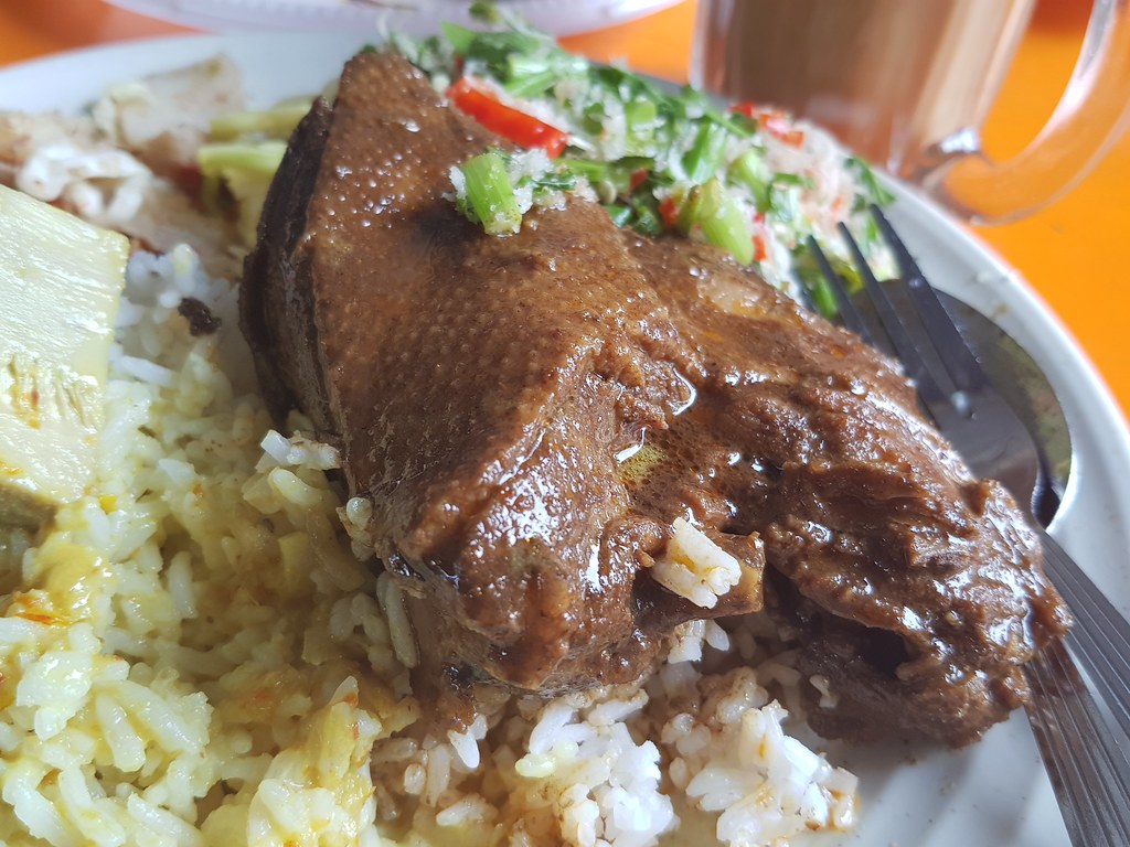 Itik Kerutuk & Kerabu lauk w/normal rice $10.30 @ Restoran Hatinie Shah Alam