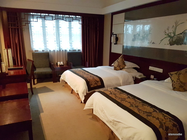 Fengting International Hotel room