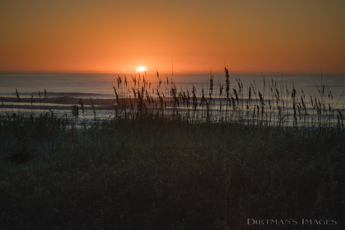crashing sunrise serene goldenhour northcarolina surf ocracoke canon glare tangerine sun atlantic ocean coastal colors waves water beach unitedstates us